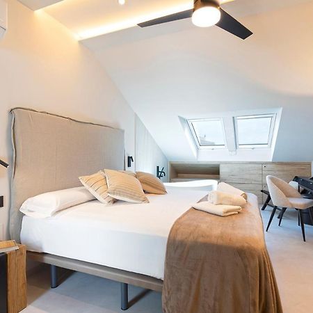 Magnificent Renovated 2Bd 2Bth Duplex With Terrace - City Centre Málaga Exterior foto